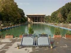 تور  اصفهان زمینی با اتوبوس اقامت در هتل