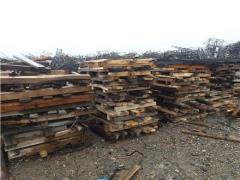 خرید ضایعات چوب و صندوقهای چوبی